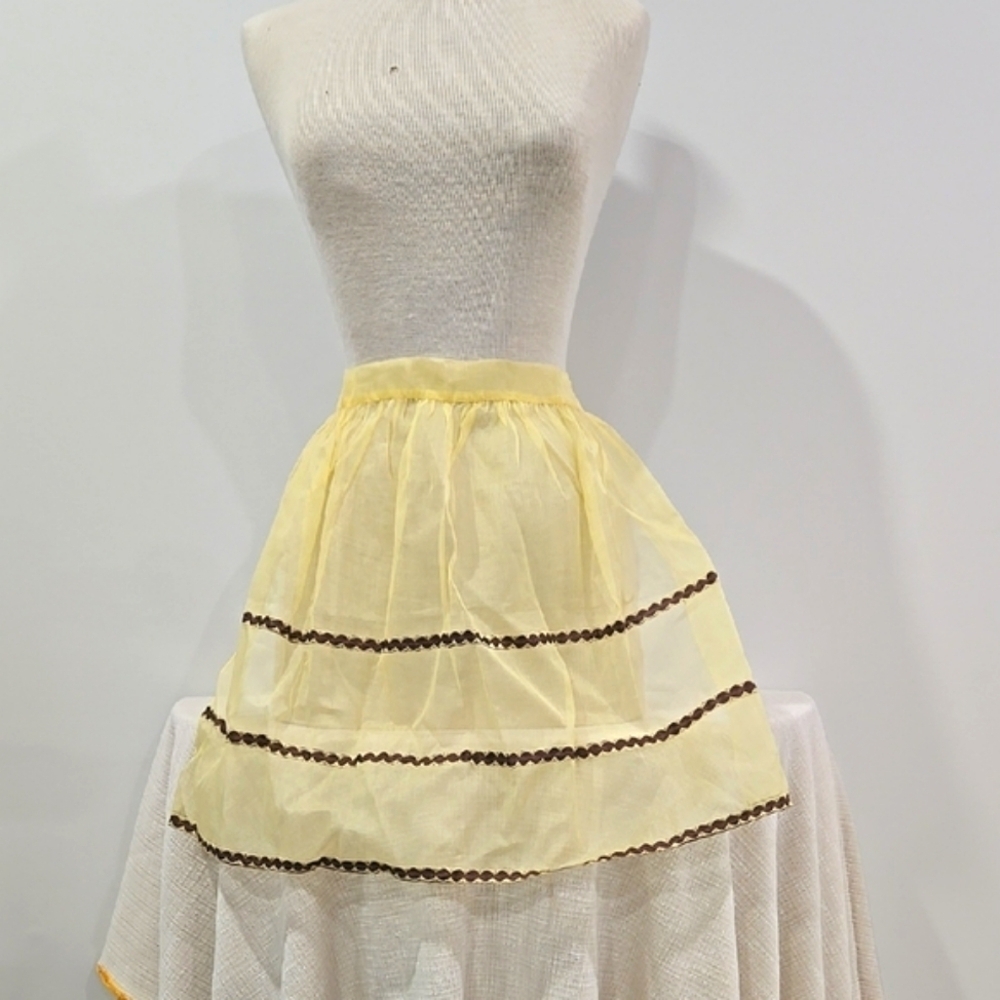 Retro 50's/60's Yellow Gauzey Apron with Brown Accents
